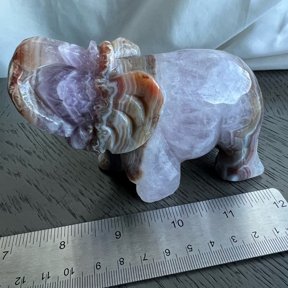 Amethyst lace agate carved elephant